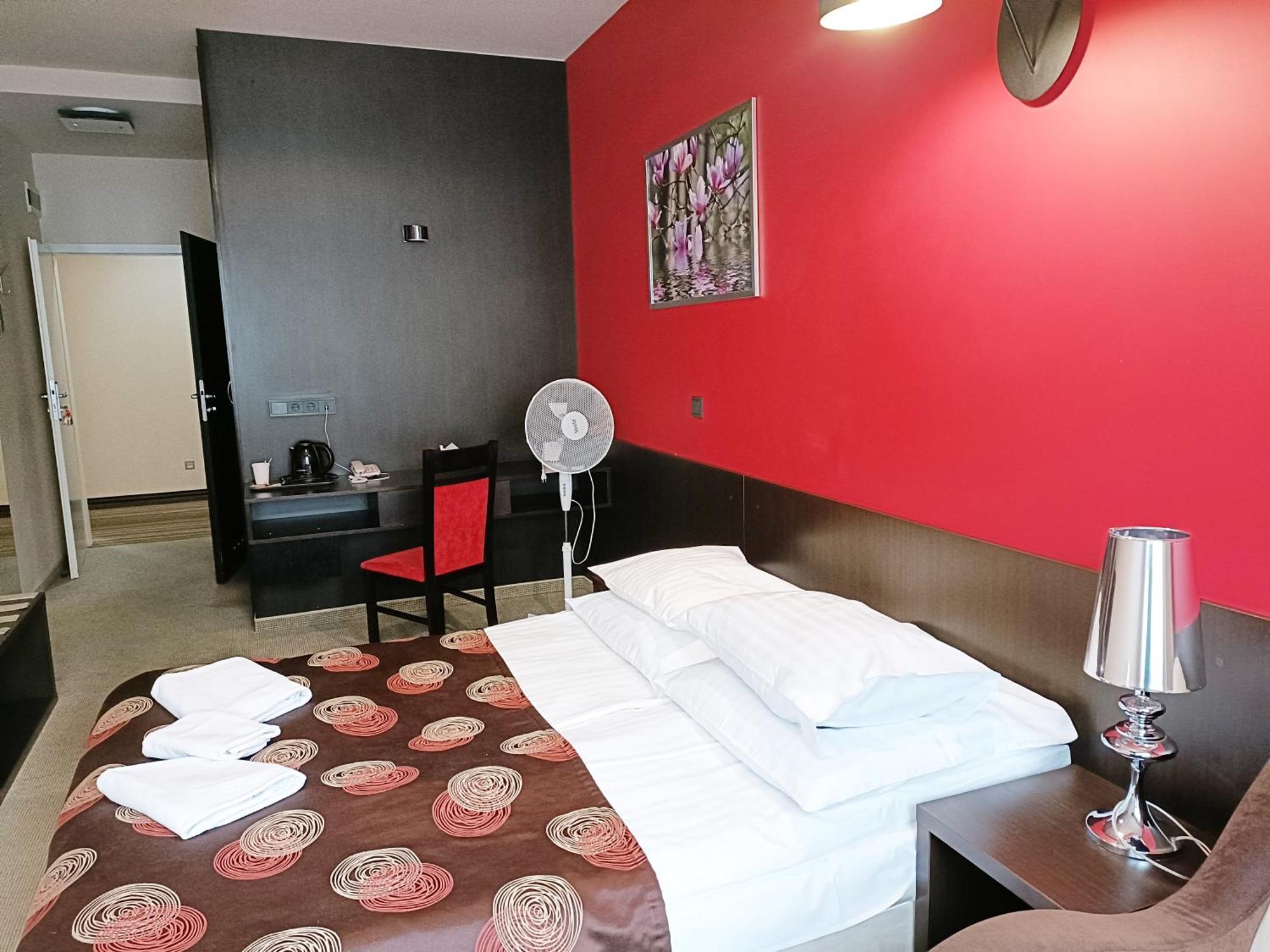 Hotel Ajax Янки Екстериор снимка